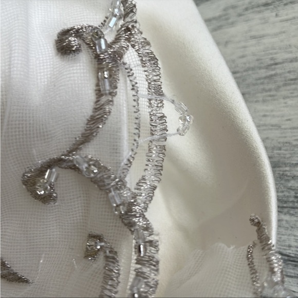 Mori Lee floral embroidered bead embellished Ivory wedding gown dress size 10 - Picture 7 of 8